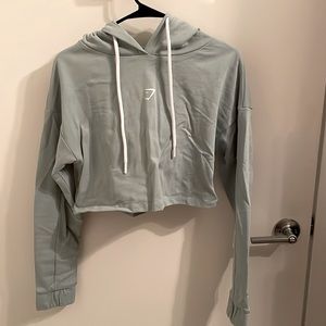 NWOT, gymshark training cropped hoodie. Size Small